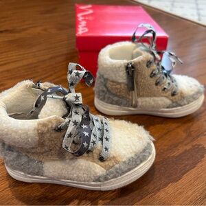 Nina Kids' Starry Gray and Cream Boots